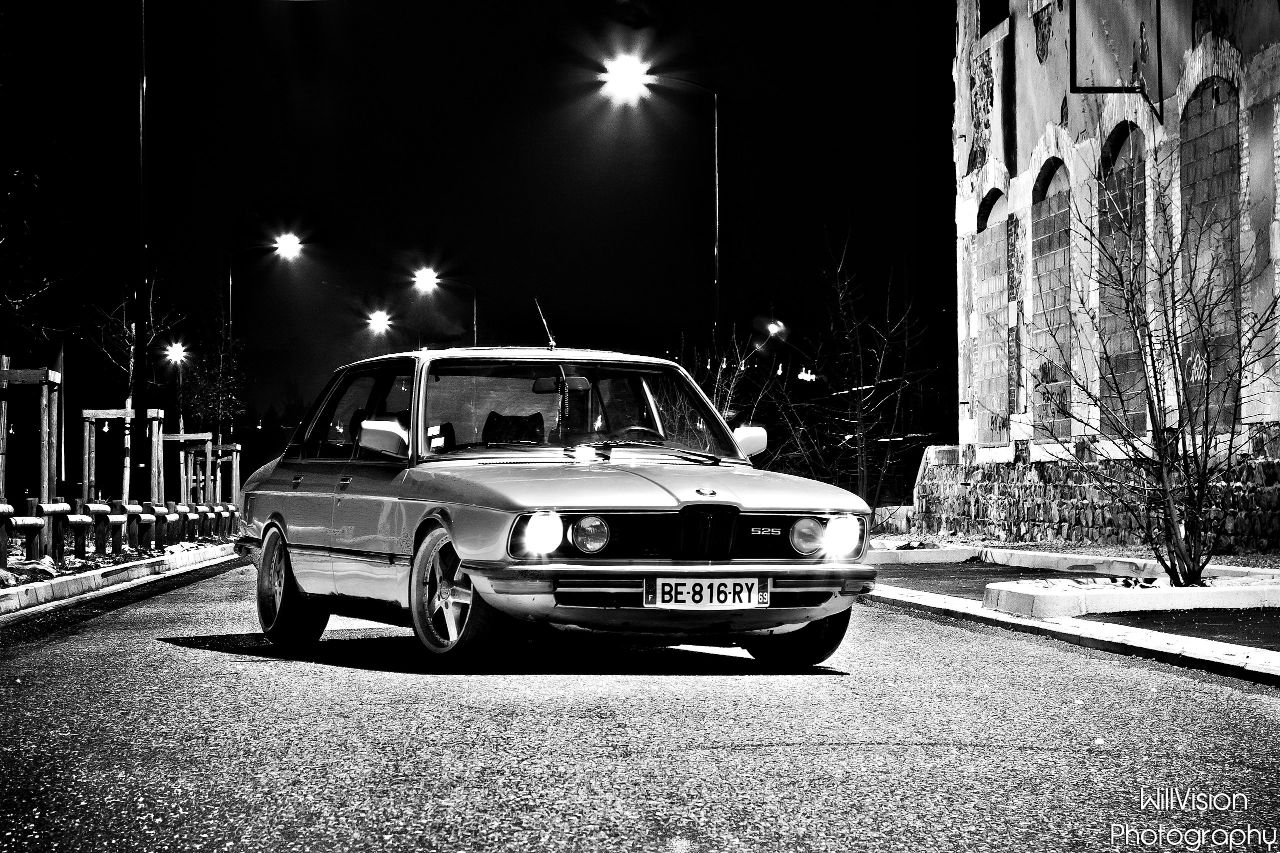 BMW_525_E12_1977_-_Flickr_-_WillVision_Photography
